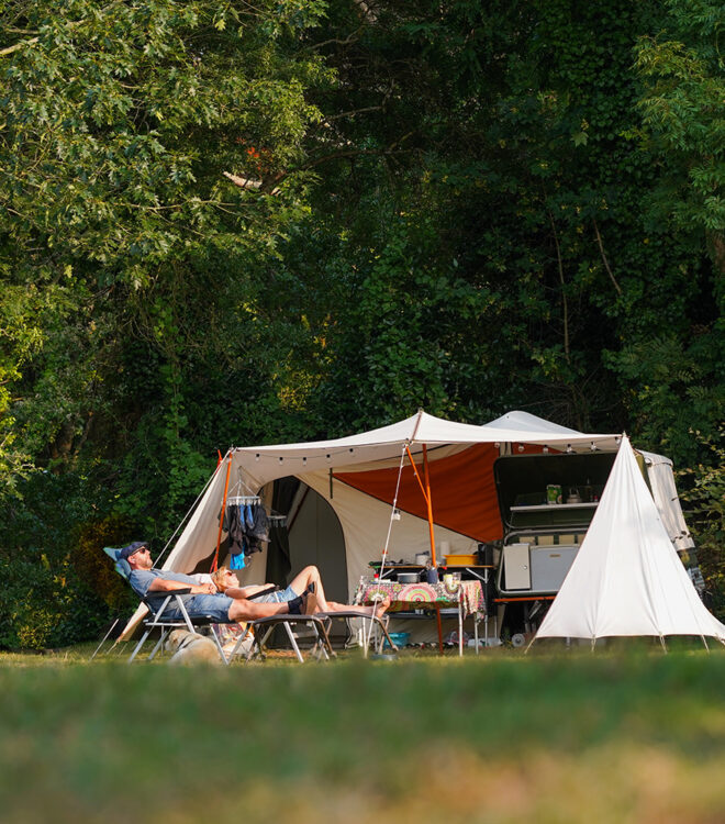 sieste dans le camping 1500x1000